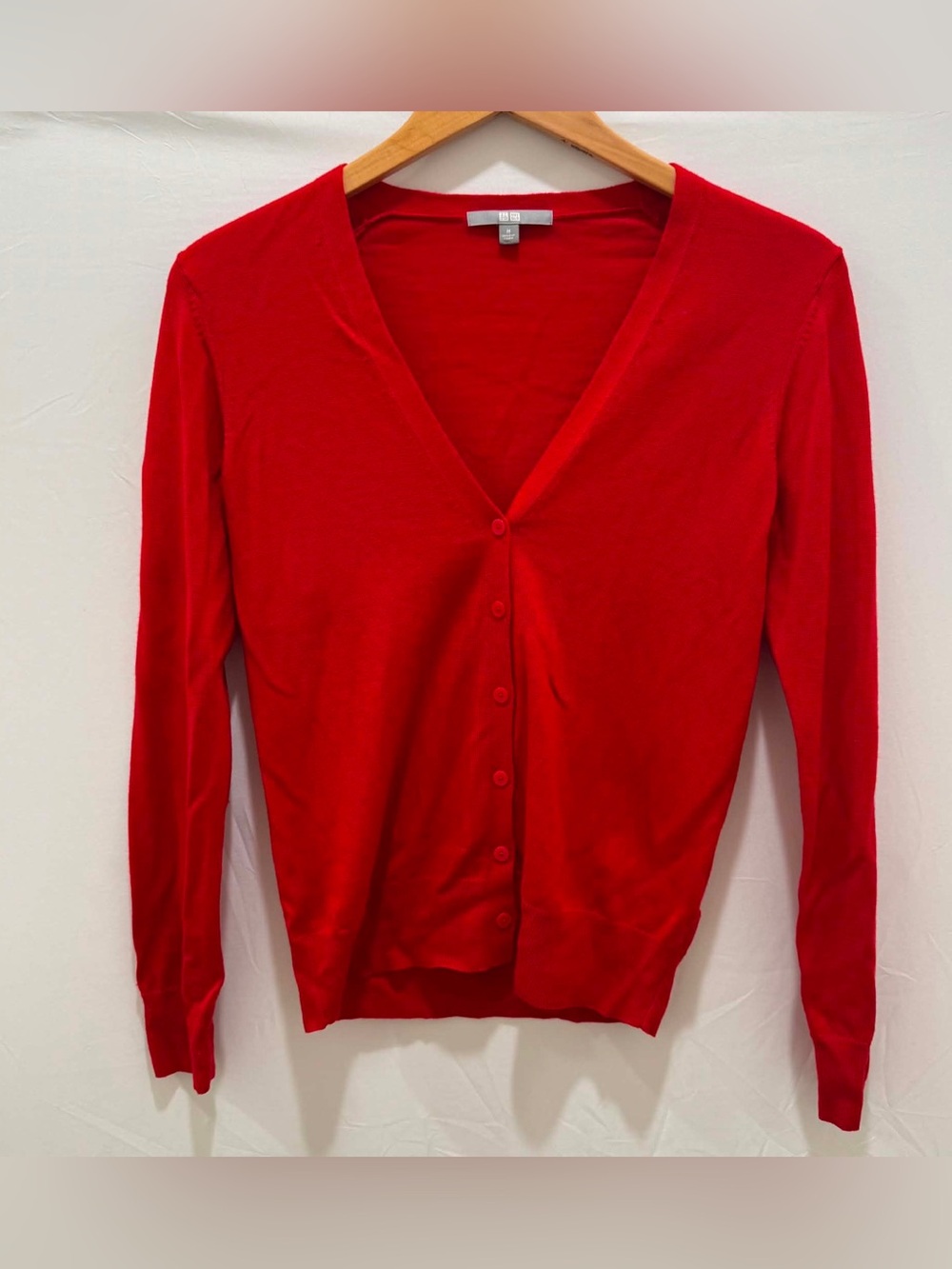 Uniqlo Women Woolmark Pure New Wool Red V-Neck Button-Front Cardigan Size M